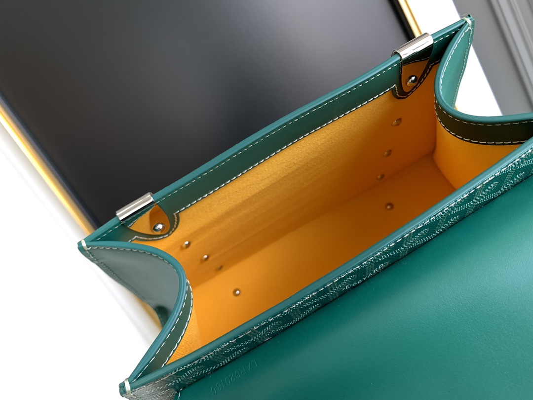 Saigon PM Bag Handbag Shoulder Bag In Green